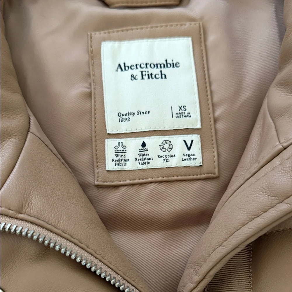 Abercrombie & Fitch Taupe Vest vegan leather - Picture 3 of 6
